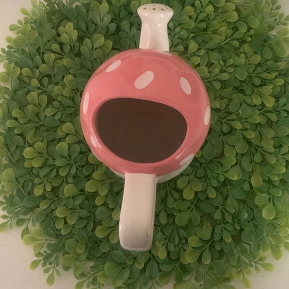 Rae Dunn Ceramic Pottery Mushroom - Picture 3 of 8